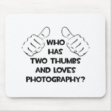 Deux pouces et photographies d'amours tapis de souris