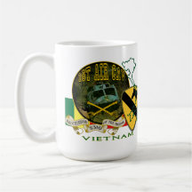 Division de cavalerie de Vietnam-1st (air Cav) Tasses