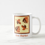 Donnez la tasse de feuille d'automne de mercis