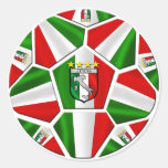 Drapeau italien de ballon de football de l'Italie  Autocollants Ronds