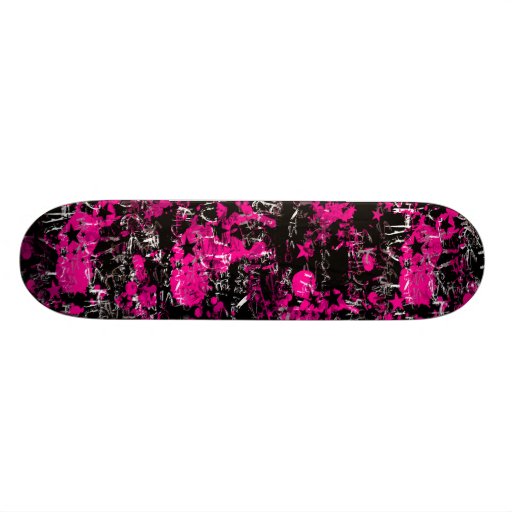 Éclaboussure rose de peinture planches à roulettes customisées