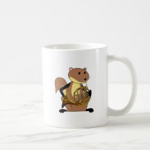 Écureuil jouant le cor de harmonie mug à café