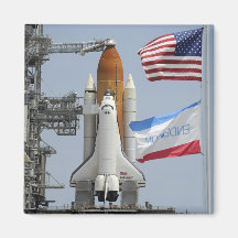 Effort de navette spatiale sur la plate-forme de l aimant pour réfrigérateur