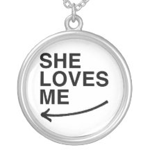 Elle m'aime .png (gauche) bijouterie personnalisée