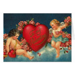 Elle marche dans la carte de Valentine de beauté