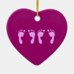 Empreintes de pas de bébé (jumelles de fille) ornement de noël