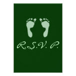 Empreintes de pas de bébé (vert) cartons d'invitation personnalisés