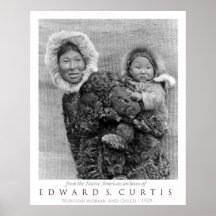 Enfant de transport de femme de Nunivak Posters