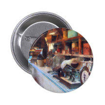 Épicerie générale avec des échelles pin's