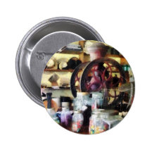 Épicerie générale avec des pots de sucrerie pin's