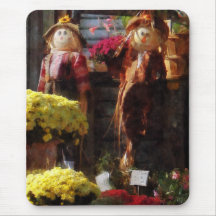 Épouvantails et mamans tapis de souris