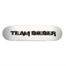 ÉQUIPE BIEBER PLANCHES À ROULETTES CUSTOMISÉES