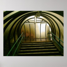 Escaliers dans le tunnel piétonnier, Manchester, R Affiches