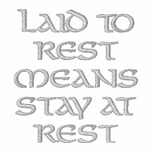 ÉTENDU AUX MOYENS DE REPOS RESTEZ AU REPOS LE RETO SWEAT-SHIRT À CAPUCHE BRODÉ
