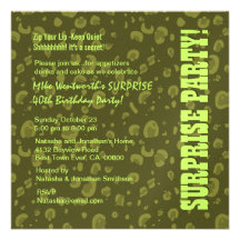 ÉTONNEZ les confettis verts de Camo du quarantième Invitations