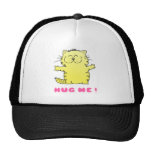 Étreinte mignonne de chaton casquette