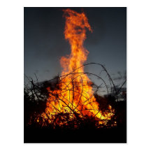 Feu aux cartes postales