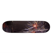 Feux d'artifice au-dessus de baie de San Diego sur Plateaux De Skateboards