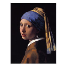 Fille avec une boucle d'oreille de perle carte postale