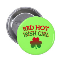 Fille irlandaise d'un rouge ardent badges