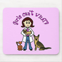 Fille vétérinaire légère tapis de souris