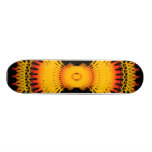 Flammes tribales : Planche à roulettes faite sur c
