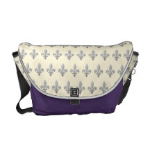 Fleur argenté de lys Cornsilk et milieu d'améthyst Besace