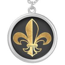 Fleur de lis colliers