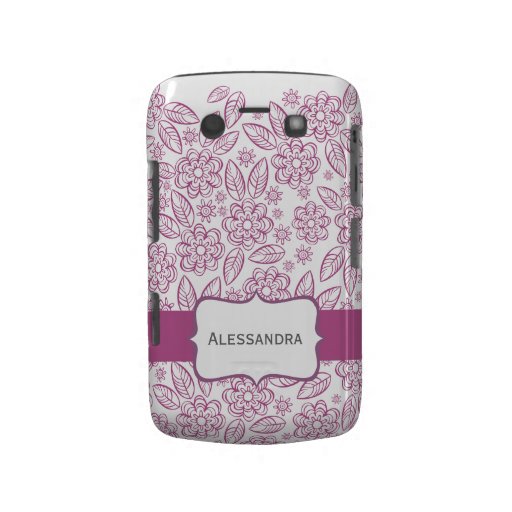 fleurs et feuille pourpres sur le blanc avec l'éti étui blackberry bold