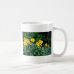 Fleurs jaunes de bloc de marguerite mugs