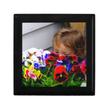 flower/child gift box
