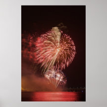 Fontaine rouge de feux d'artifice posters