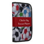 Footballeurs de fouille de poussins pochettes folios