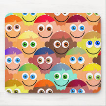Foule heureuse tapis de souris