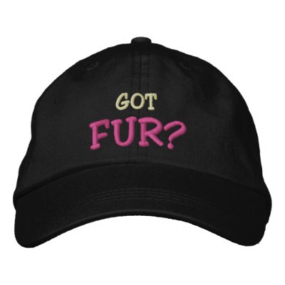FOURRURE obtenue ? Chapeaux Brodés FOURRURE obtenue ? Chapeaux Brodés
