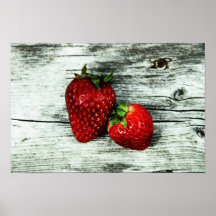 fraises sur la copie en bois affiches