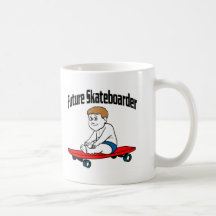 Futur planchiste tasse à café