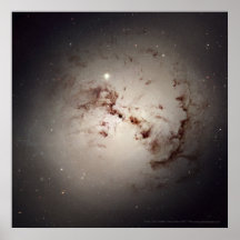 Galaxie poussiéreuse NGC 1316 12x12 (11x11) Posters