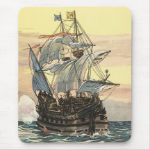 Galion vintage de bateau de pirate naviguant l'océ tapis de souris