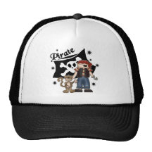 Garçon de pirate avec le singe casquette