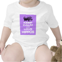 Gardez le pourpre de calme et de conception de Hip T-shirts
