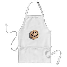 Gâteau aux pépites de chocolat souriant tablier