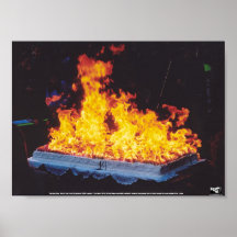 Gâteau brûlant posters
