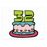 Gâteau d'anniversaire de 32 ans carte postale