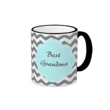 grand-maman grise et blanche moderne de battement  tasse à café