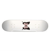 Grand papillon rouge et noir plateaux de skate