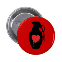 Grenade d'amour - l'amour est un champ de bataille pin's avec agrafe