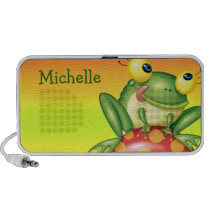 grenouille idiote mignonne sur le champignon de ch haut-parleurs