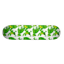Grenouilles effrayées curieuses folles fâchées d'é skateboard