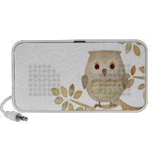 Griffonnage musical de hibou d'arbre haut-parleur mp3